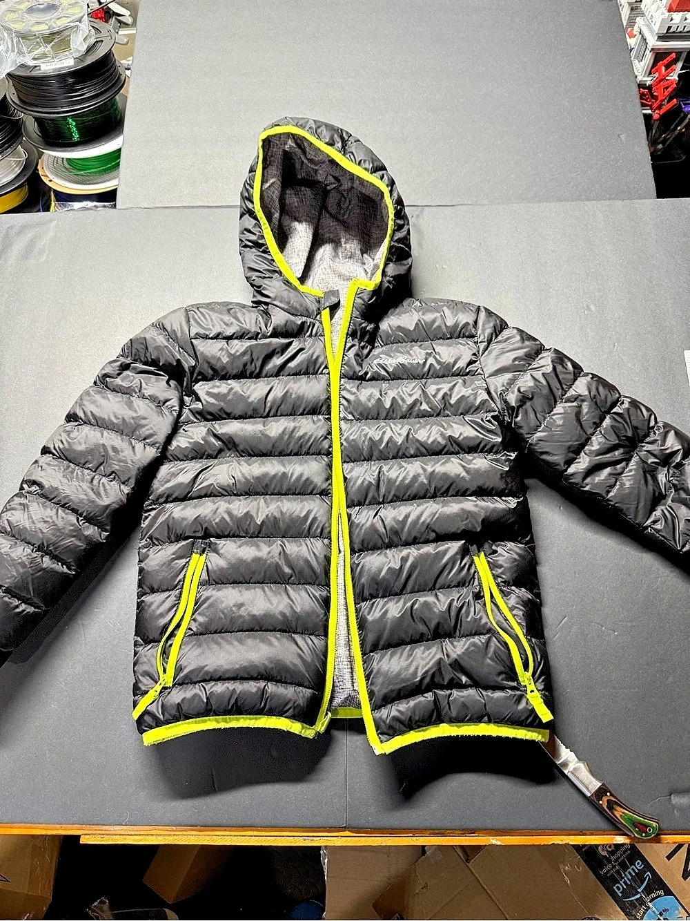 Eddie Bauer kids Black Down Puffer Jacket Size small reversible.
